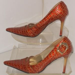 SPLASH FASHION BRONZE CLASSIC PUMPS SIZE 8.5 M